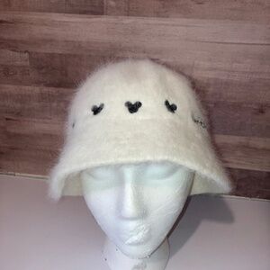 Vintage Walt Disney World Bucket Hat Rabbit Hair Blend Angora Fuzzy Mickey NWT